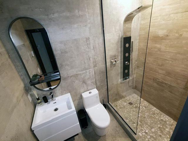 Private Room & Private Bathroom In Le Plateau 몬트리올 외부 사진